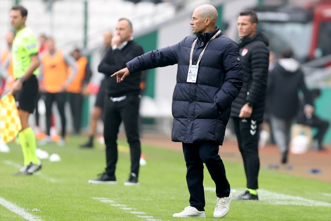 Olaylı biten Konyaspor – Antalyaspor maçından kareler 33